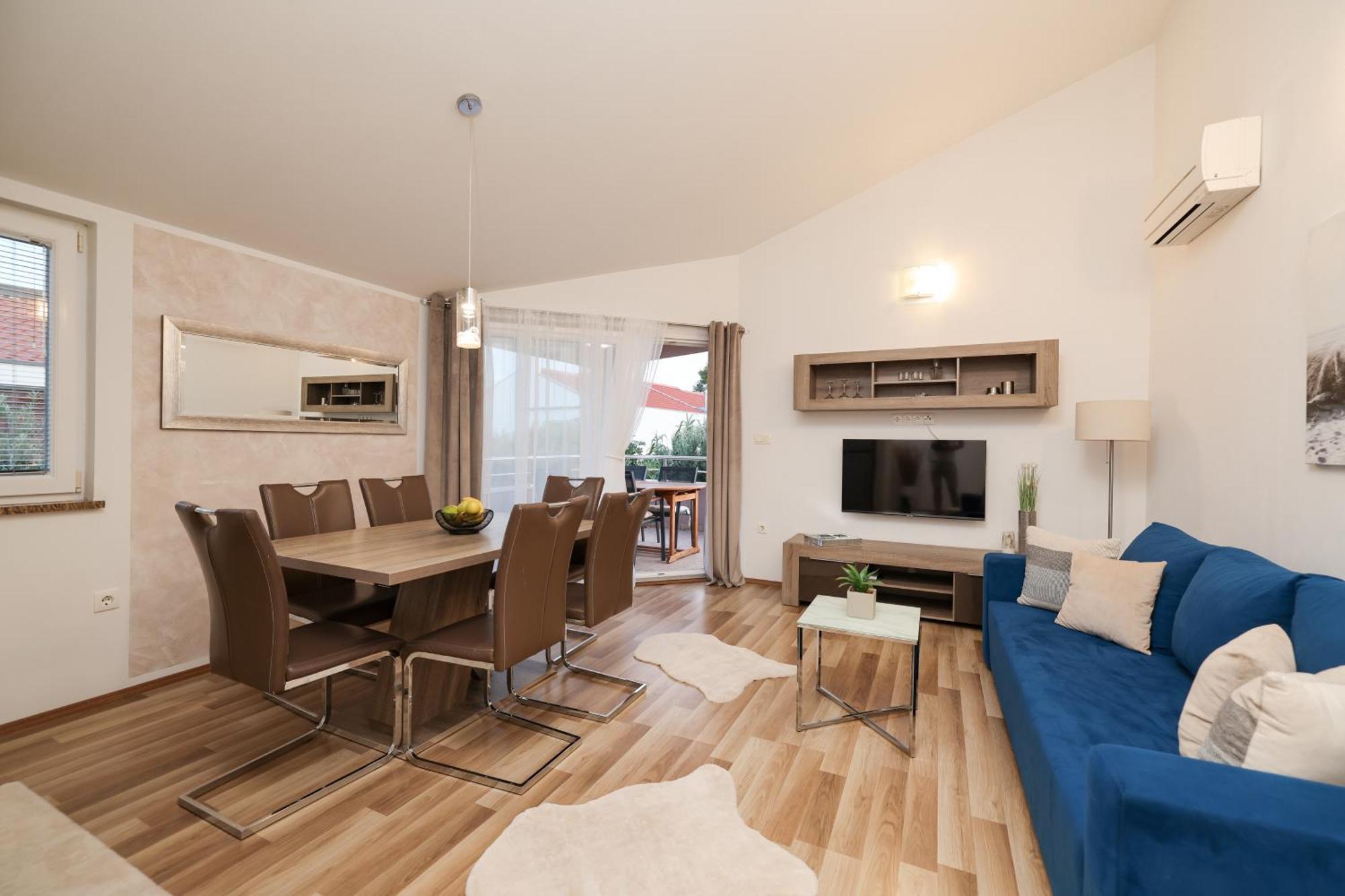Apartments Anita Nin Luaran gambar