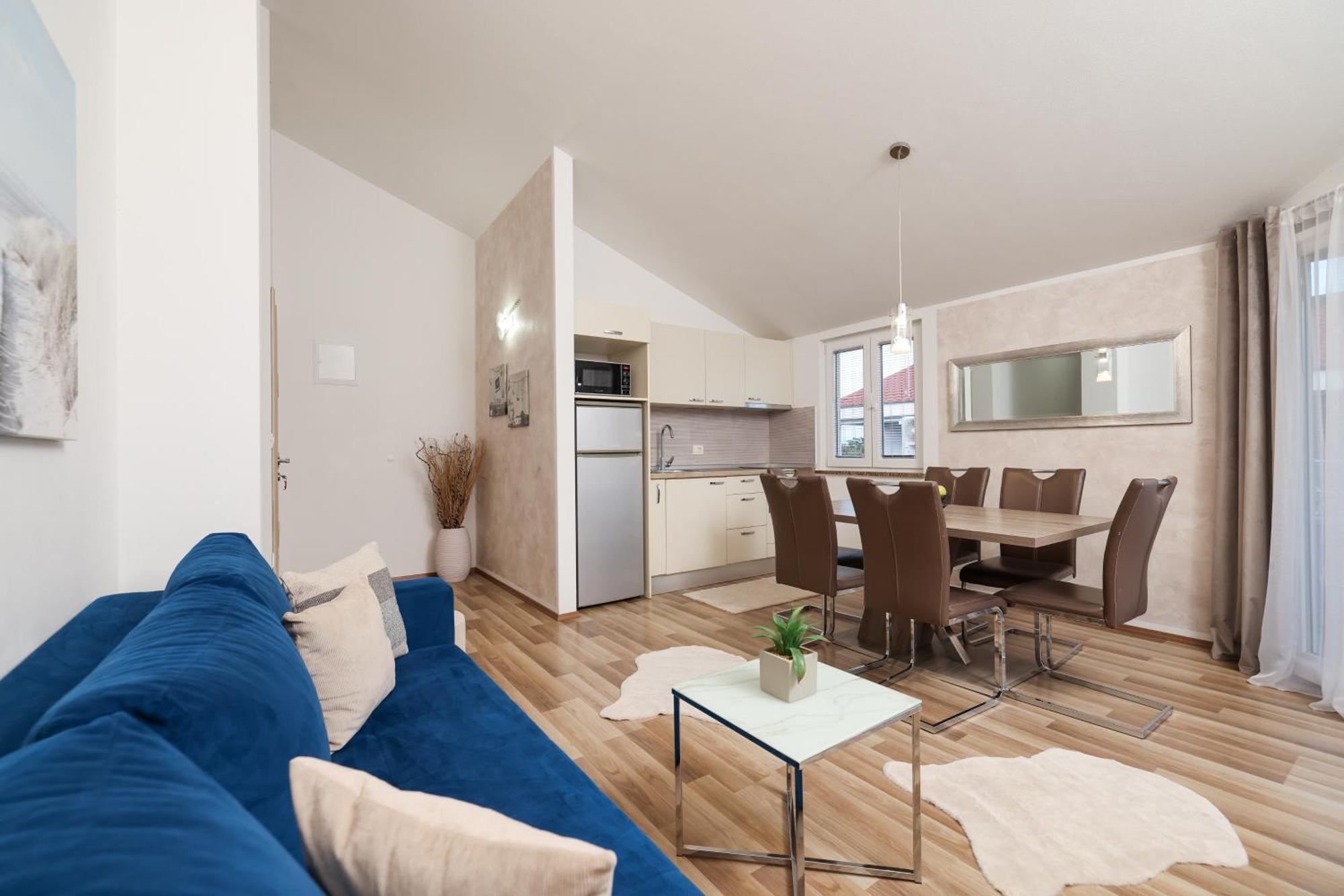 Apartments Anita Nin Luaran gambar