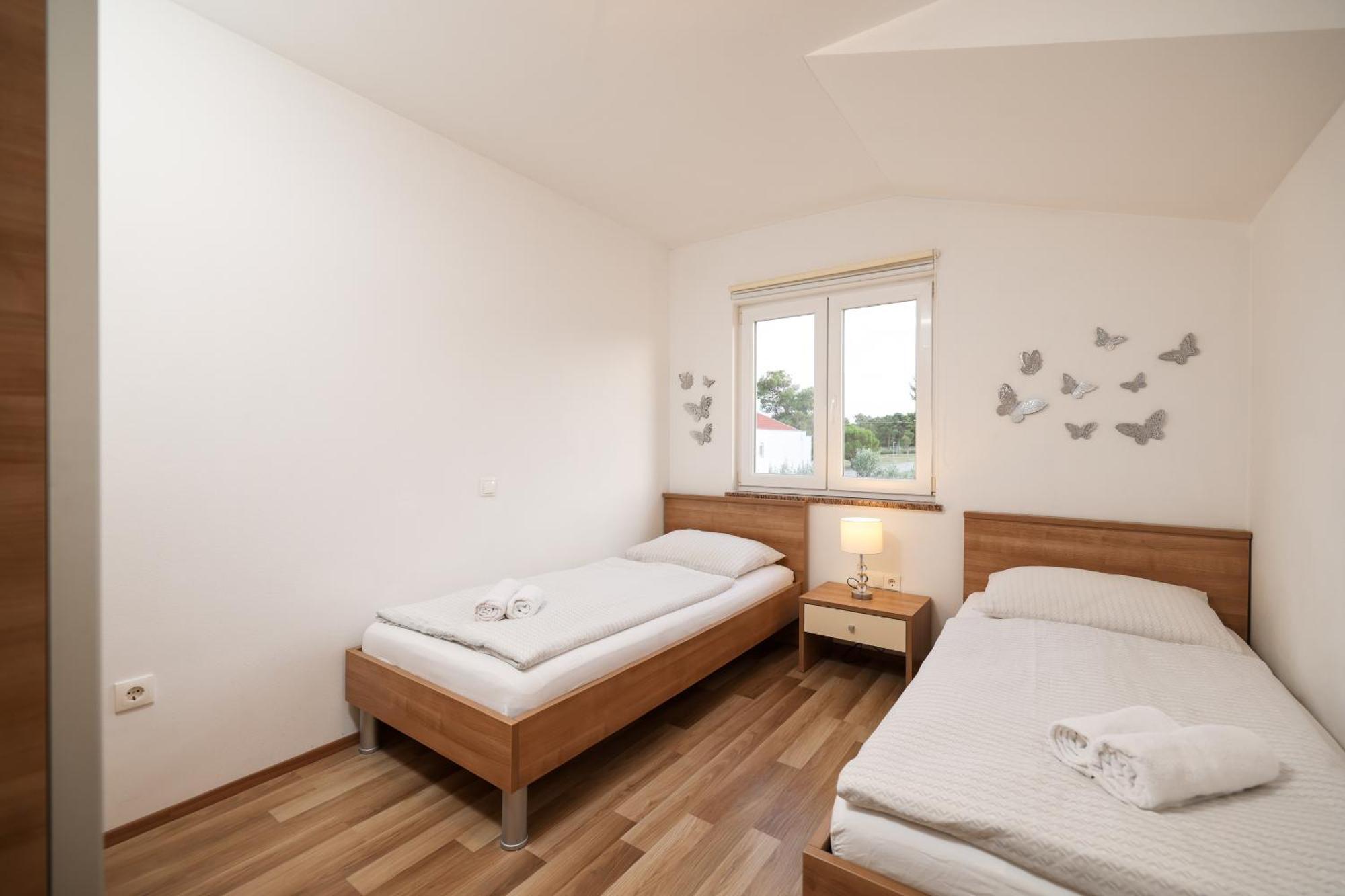 Apartments Anita Nin Luaran gambar